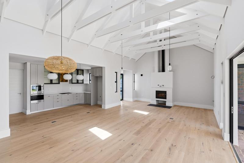 To Let 2 Bedroom Property for Rent in Constantia Western Cape